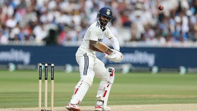 वेस्ट इंडीज के खिलाफ टेस्ट सीरीज में RCB के इस बैटर की हो सकती है एंट्री, नीतीश रेड्डी भी दौड़ में SportsTak Hindi