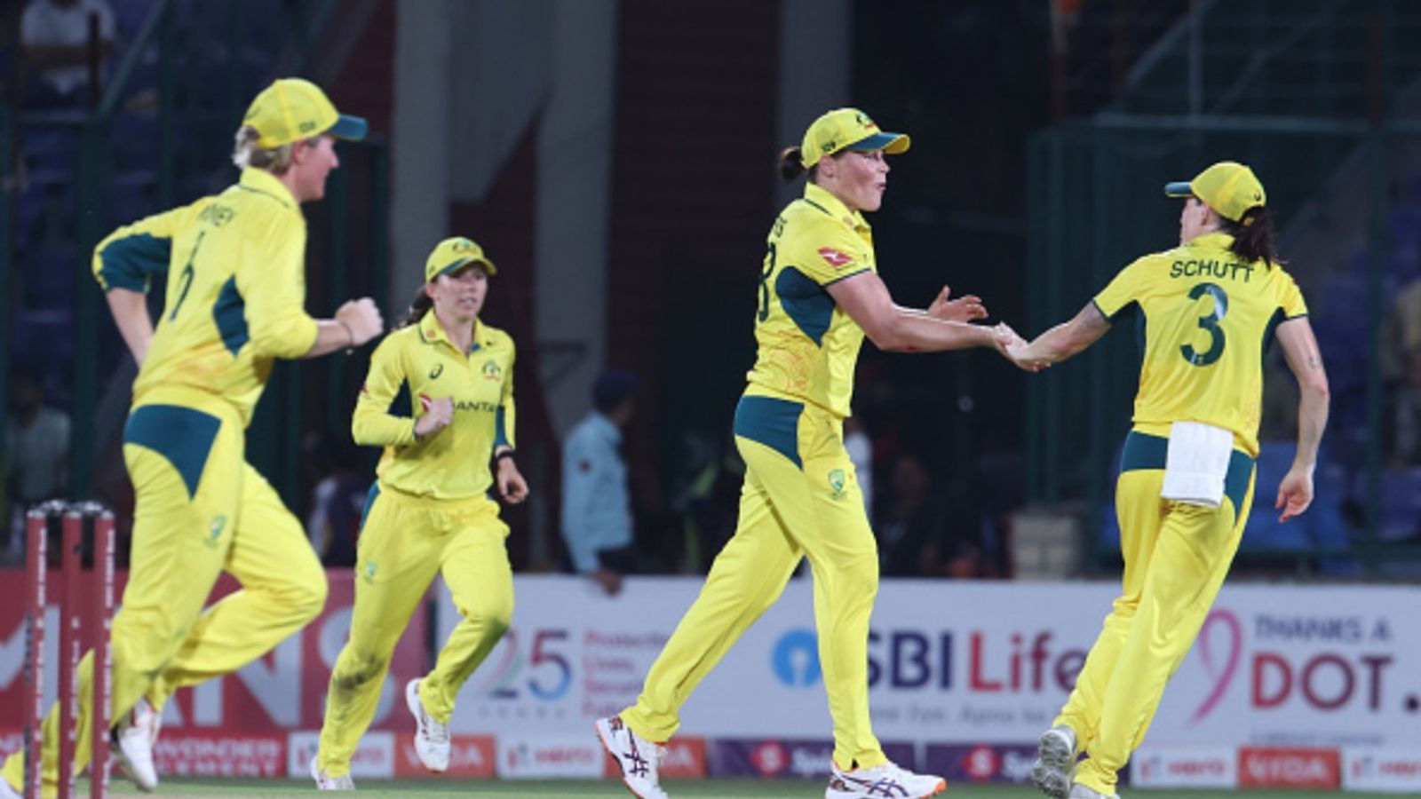 वर्ल्ड कप 2025 से पहले ऑस्ट्रेलिया को तगड़ा झटका, धाकड़ ऑलराउंडर बाहर, एक ही वनडे खेलने वाली खिलाड़ी को मिला मौका वर्ल्ड कप 2025 से पहले ऑस्ट्रेलिया को तगड़ा झटका, धाकड़ ऑलराउंडर बाहर, एक ही वनडे खेलने वाली खिलाड़ी को मिला मौका