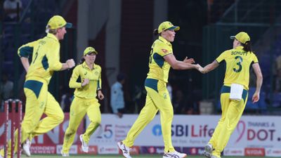 वर्ल्ड कप 2025 से पहले ऑस्ट्रेलिया को तगड़ा झटका, धाकड़ ऑलराउंडर बाहर, एक ही वनडे खेलने वाली खिलाड़ी को मिला मौका SportsTak Hindi