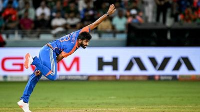 'पहले भी गलत, अब भी गलत', जसप्रीत बुमराह ने मोहम्मद कैफ के पोस्ट पर दिया करारा जवाब, जानें पूरा मामला SportsTak Hindi