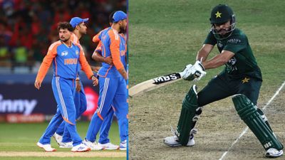 IND vs PAK Final : पाकिस्तान की बैटिंग के उड़े परखच्चे, 33 रन में गिरे 9 विकेट तो 146 पर ढेर टीम, कुलदीप यादव के आगे टेके घुटने Kuldeep Yadav and Mohammad Nawaz