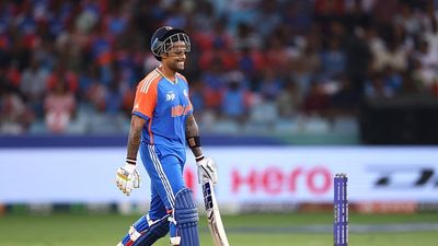 IND vs PAK Final: कप्तानी का दबाव या फिर खराब फॉर्म, सूर्यकुमार यादव का एशिया कप में बुरा हाल, 7 मैचों में सिर्फ 80 रन भी नहीं बना पाए SportsTak Hindi