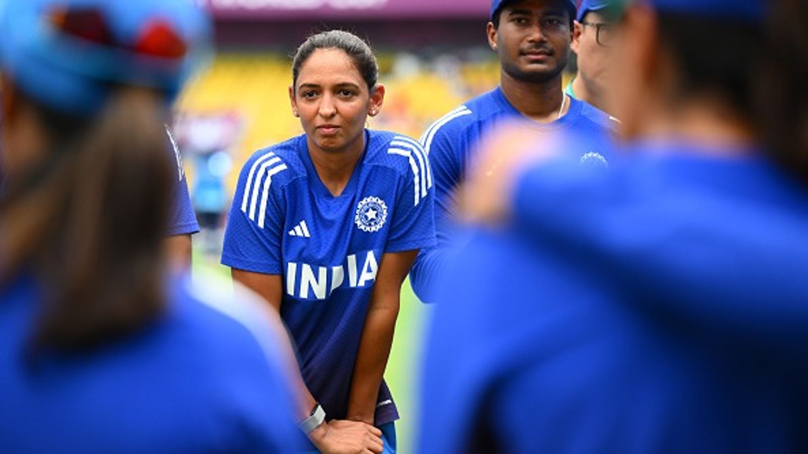 वीमेंस वर्ल्ड कप के भारत- पाक मुकाबले में क्या महिला खिलाड़ियों के बीच होगा हैंडशेक? बीसीसीआई ने सुना दिया फैसला हरमनप्रीत कौर