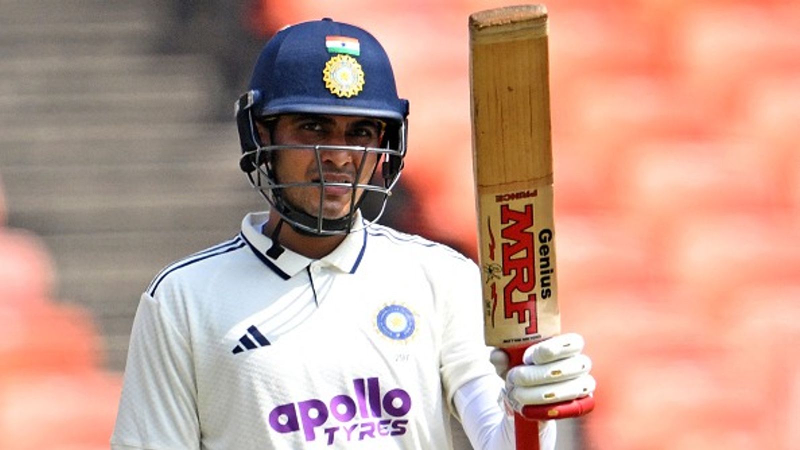 Shubman Gill :  शुभमन गिल ने फिफ्टी जड़कर रचा इतिहास, सुनील गावस्कर के 47 साल पुराने मुकाम पर रखा कदम  Shubman Gill :  शुभमन गिल ने फिफ्टी जड़कर रचा इतिहास, सुनील गावस्कर के 47 साल पुराने मुकाम पर रखा कदम