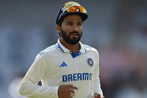 Irani Cup : रजत पाटीदार की कप्तानी वाली टीम पर हार का संकट, जीत से 8 विकेट दूर विदर्भ SportsTak Hindi