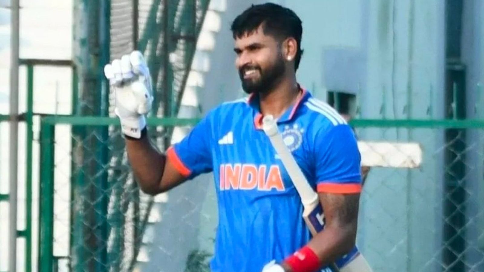 IND A vs AUS A: प्रभसिमरन, श्रेयस और पराग ने बरसाए रन, इंडिया ए ने 46 ओवर में चेज किया 317 का टारगेट, ऑस्ट्रेलियाई टीम को 2 विकेट से हराया IND A vs AUS A: प्रभसिमरन, श्रेयस और पराग ने बरसाए रन, इंडिया ए ने 46 ओवर में चेज किया 317 का टारगेट, ऑस्ट्रेलियाई टीम को 2 विकेट से हराया