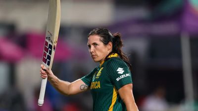 34 साल की खिलाड़ी ने एक पारी से बनाए दो वर्ल्ड रिकॉर्ड, 5 शतक ठोक स्मृति मांधना को पछाड़ा, सबसे तेज 7 वनडे सेंचुरी का कीर्तिमान भी ध्वस्त SportsTak Hindi