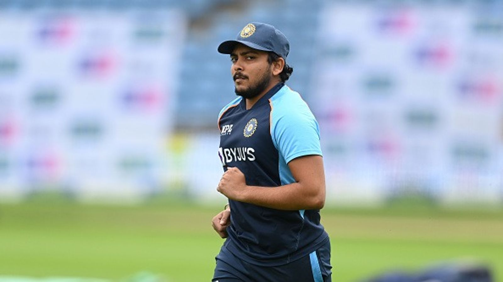 पृथ्वी शॉ ने जिस टीम के लिए सालों तक खेला, उसी के खिलाफ ठोका धमाकेदार शतक, मैदान पर फिर दिखा बैटर का जादू पृथ्वी शॉ ने जिस टीम के लिए सालों तक खेला, उसी के खिलाफ ठोका धमाकेदार शतक, मैदान पर फिर दिखा बैटर का जादू