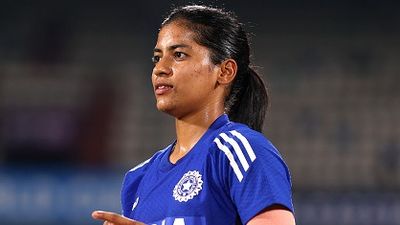 IND vs SA: अमनजोत कौर क्या साउथ अफ्रीका के खिलाफ खेलेंगी मुकाबला? पाकिस्तान के खिलाफ मैच से पहले बिगड़ गई थी तबीयत SportsTak Hindi