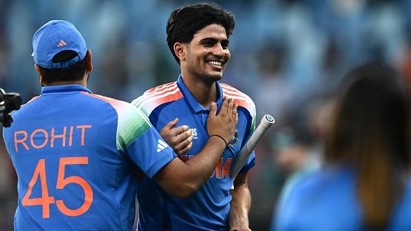 Shubman Gill (R) and rohit sharma