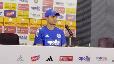 गौतम गंभीर के घर टीम की डिनर पार्टी को लेकर शुभमन गिल का बेबाक बयान,  - ऐसी चीजें तो पहली बार नहीं... SportsTak Hindi