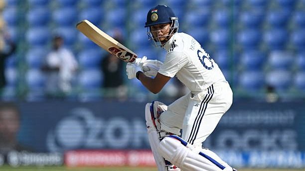 IND vs WI: यशस्‍वी जायसवाल ने ठोका करियर का 7वां टेस्‍ट शतक, 24 की उम्र पूरी होने से पहले हासिल किया बड़ा मुकाम