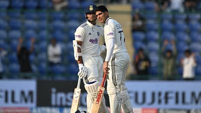 IND vs WI, 2nd Test: यशस्वी जायसवाल ने वेस्ट इंडीज के छुड़ाए पसीने, दोहरे शतक से अब 27 रन दूर स्टार ओपनर, भारत ने पहले दिन दो विकेट पर बनाए 318 रन SportsTak Hindi