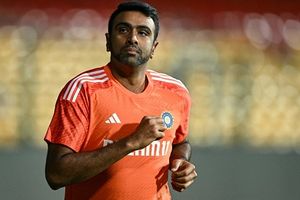 आर अश्विन खेलेंगे BBL 2025-26 का पूरा सीजन, फ्रेंचाइज ने लगाई मुहर, ILT20 में अनसोल्ड रहने के बाद लिया फैसला SportsTak Hindi