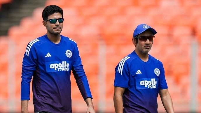 'तुमको समंदर में फेंक रहा हूं या तो डूबो या बेस्ट स्विमर बनो', गौतम गंभीर ने शुभमन गिल से क्यों कहा ऐसा ? 'तुमको समंदर में फेंक रहा हूं या तो डूबो या बेस्ट स्विमर बनो', गौतम गंभीर ने शुभमन गिल से क्यों कहा ऐसा ?