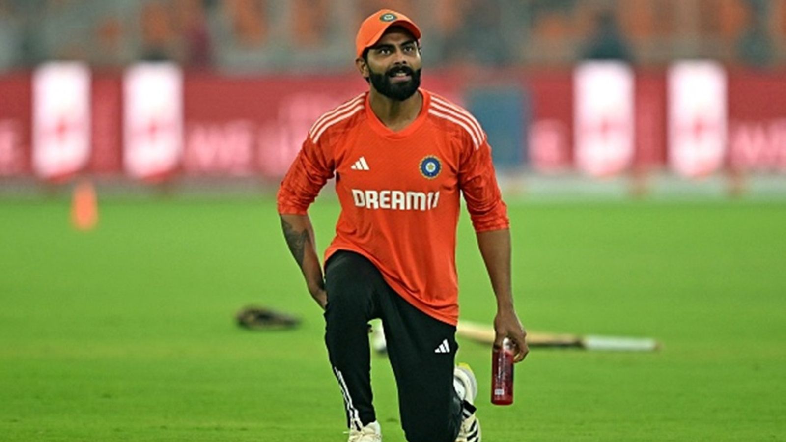 रवींद्र जडेजा ने वनडे टीम इंडिया से बाहर करने पर तोड़ी चुप्पी, बोले- मुझे तो खेलना है पर कप्तान-कोच ने... रवींद्र जडेजा ने वनडे टीम इंडिया से बाहर करने पर तोड़ी चुप्पी, बोले- मुझे तो खेलना है पर कप्तान-कोच ने...