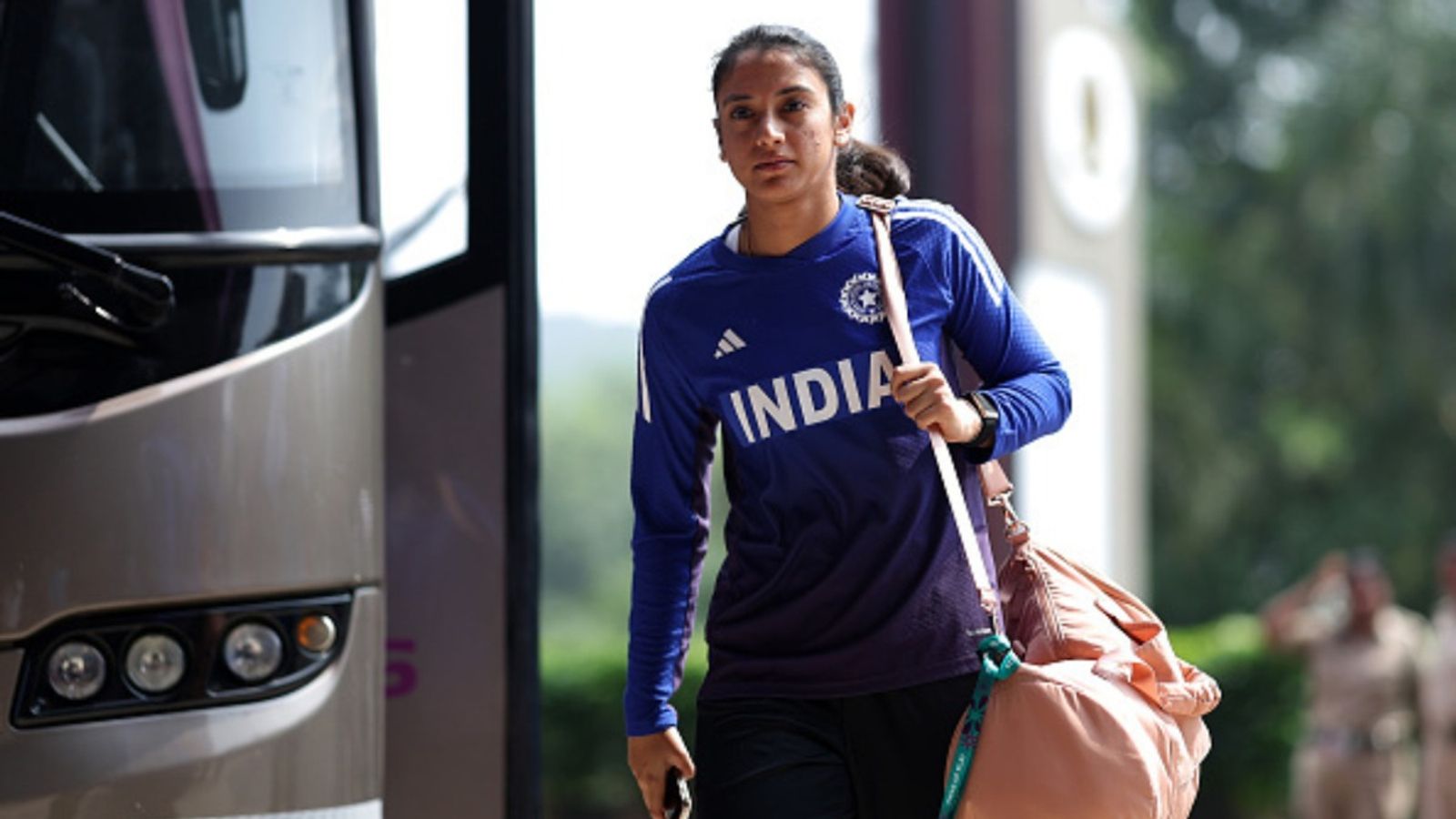 Smriti Mandhana Records: स्मृति मांधना की घातक बैटिंग से बरसे रिकॉर्ड्स, सर्वाधिक 50 प्लस स्कोर, सर्वोच्च ओपनिंग, शतकीय साझेदारी के बनाए कीर्तिमान Smriti Mandhana Records: स्मृति मांधना की घातक बैटिंग से बरसे रिकॉर्ड्स, सर्वाधिक 50 प्लस स्कोर, सर्वोच्च ओपनिंग, शतकीय साझेदारी के बनाए कीर्तिमान