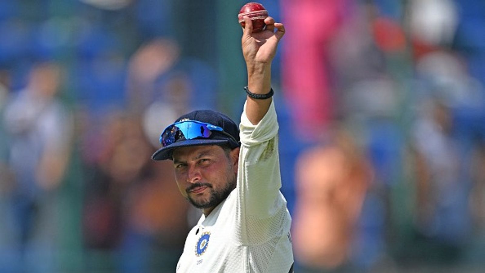 IND vs WI: कुलदीप यादव के टेस्ट करियर पर लगा 'दाग', भारतीय गेंदबाज ने पहली बार एक पारी में लुटा दिए इतने रन IND vs WI: कुलदीप यादव के टेस्ट करियर पर लगा 'दाग', भारतीय गेंदबाज ने पहली बार एक पारी में लुटा दिए इतने रन