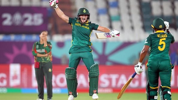 Nadine De Klerk celebrates victory with teamate Masabata Klaas
