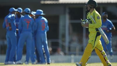 33 साल के ऑस्ट्रेलियाई बल्लेबाज की कैंसर से लड़ाई, भारत के खिलाफ वनडे सीरीज से पहले खुलासा, कहा- यह शरीर के बाकी हिस्सों में फैल गया और... SportsTak Hindi