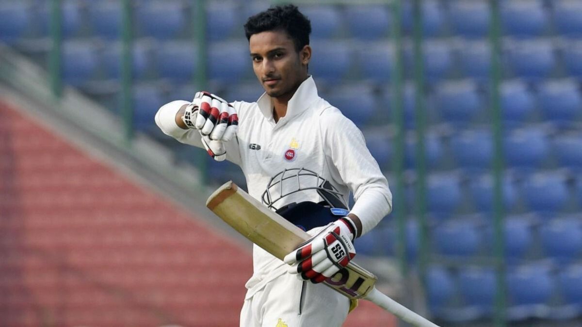आयुष बडोनी का गेंद से कमाल! तिलक वर्मा को शून्य पर ढेर करने के साथ झटके 5 विकेट, जीत की तरफ बढ़ी दिल्ली