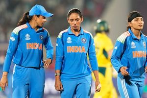 Women World Cup: 2 रन और 7 गेंद में 5 विकेट गंवाकर हारा बांग्लादेश, जानिए नतीजे का टीम इंडिया की सेमीफाइनल उम्मीदों पर क्या असर पड़ा SportsTak Hindi