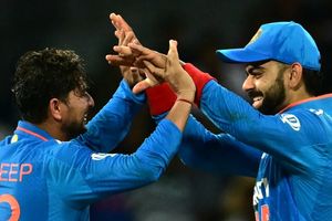 कुलदीप यादव को ऑस्ट्रेलिया के खिलाफ पहले वनडे में क्यों नहीं मिली जगह? बैटिंग कोच ने खोला राज SportsTak Hindi