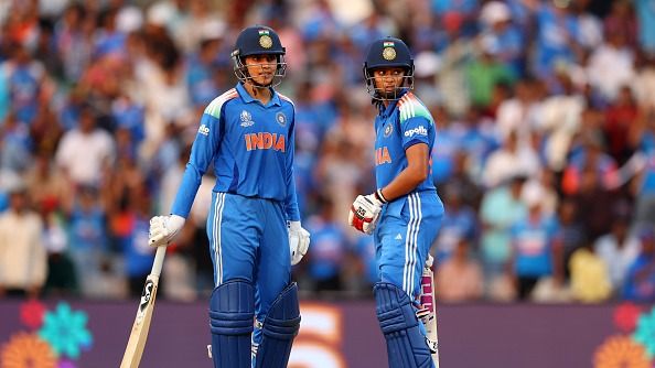 Women's WC : स्मृति मांधना और प्रतिका रावल ने शतकों से उड़ाये बड़े रिकॉर्ड, भारत के लिए वर्ल्ड कप में पहली बार हुआ ऐसा Smriti Mandhana (L) and Pratika Rawal (R)