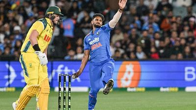 IND vs AUS: नीतीश कुमार रेड्डी तीसरे वनडे से क्यों हुए बाहर? BCCI ने बताई भारतीय स्टार को लेकर टेंशन बढ़ाने वाली वजह SportsTak Hindi