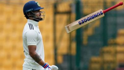 Ranji Trophy : 7 बैटर शून्य का शिकार, रियान पराग वाली टीम का बंटाधार, सर्विसेस के गेंदबाजों का कोहराम riyan parag