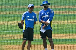 बड़ी खबर: अभिषेक नायर को इस IPL फ्रेंचाइज ने बनाया अपना हेड कोच, 2025 सीजन में किया था बेहद खराब प्रदर्शन SportsTak Hindi
