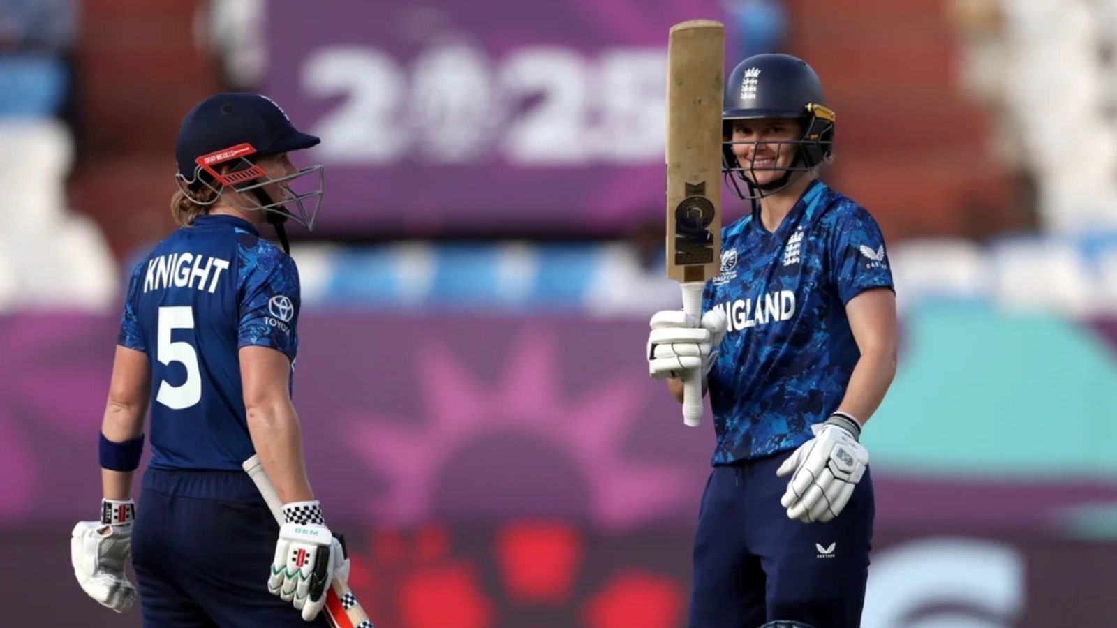 Women's World Cup: न्यूजीलैंड की वर्ल्ड कप और सॉफी डिवाइन की इंटरनेशनल क्रिकेट से हार के साथ विदाई, इंग्लैंड 8 विकेट से जीता आखिरी लीग मैच Women's World Cup: न्यूजीलैंड की वर्ल्ड कप और सॉफी डिवाइन की इंटरनेशनल क्रिकेट से हार के साथ विदाई, इंग्लैंड 8 विकेट से जीता आखिरी लीग मैच