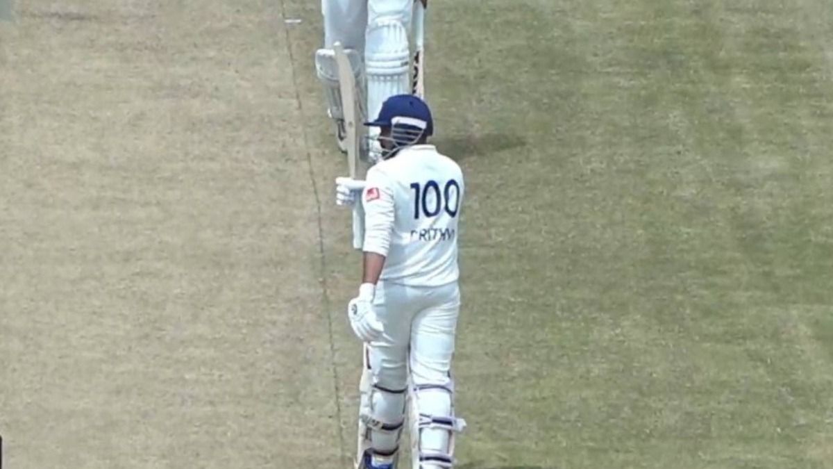 Ranji Trophy में सबसे तेज दोहरा शतक लगाने वाले बल्लेबाज, शास्त्री-शॉ से आगे है यह खिलाड़ी