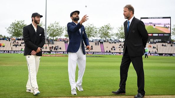 India captain Virat Kohli tosses the coin alongside New Zealand captain Kane Williamson and match referee Chris Broad
