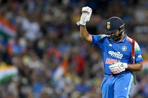 रोहित शर्मा ने रचा इतिहास! ऑस्ट्रेलिया में 'बवाल' के बाद दुनिया के नंबर 1 बैटर बने हिटमैन, करियर में पहली बार हुआ ऐसा, गिल की छुट्टी SportsTak Hindi