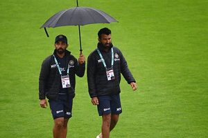 रहाणे-पुजारा ने उठाई आवाज, कहा- इन 2 डोमेस्टिक क्रिकेटरों को मिलना चाहिए भारतीय टीम में मौका SportsTak Hindi