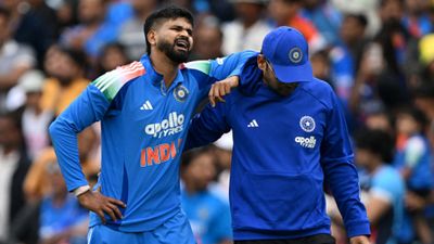 श्रेयस अय्यर का सिडनी के अस्पताल से पहला मैसेज, बल्लेबाज ने दी हेल्थ अपडेट, कहा- मैं अभी रिकवरी... SportsTak Hindi