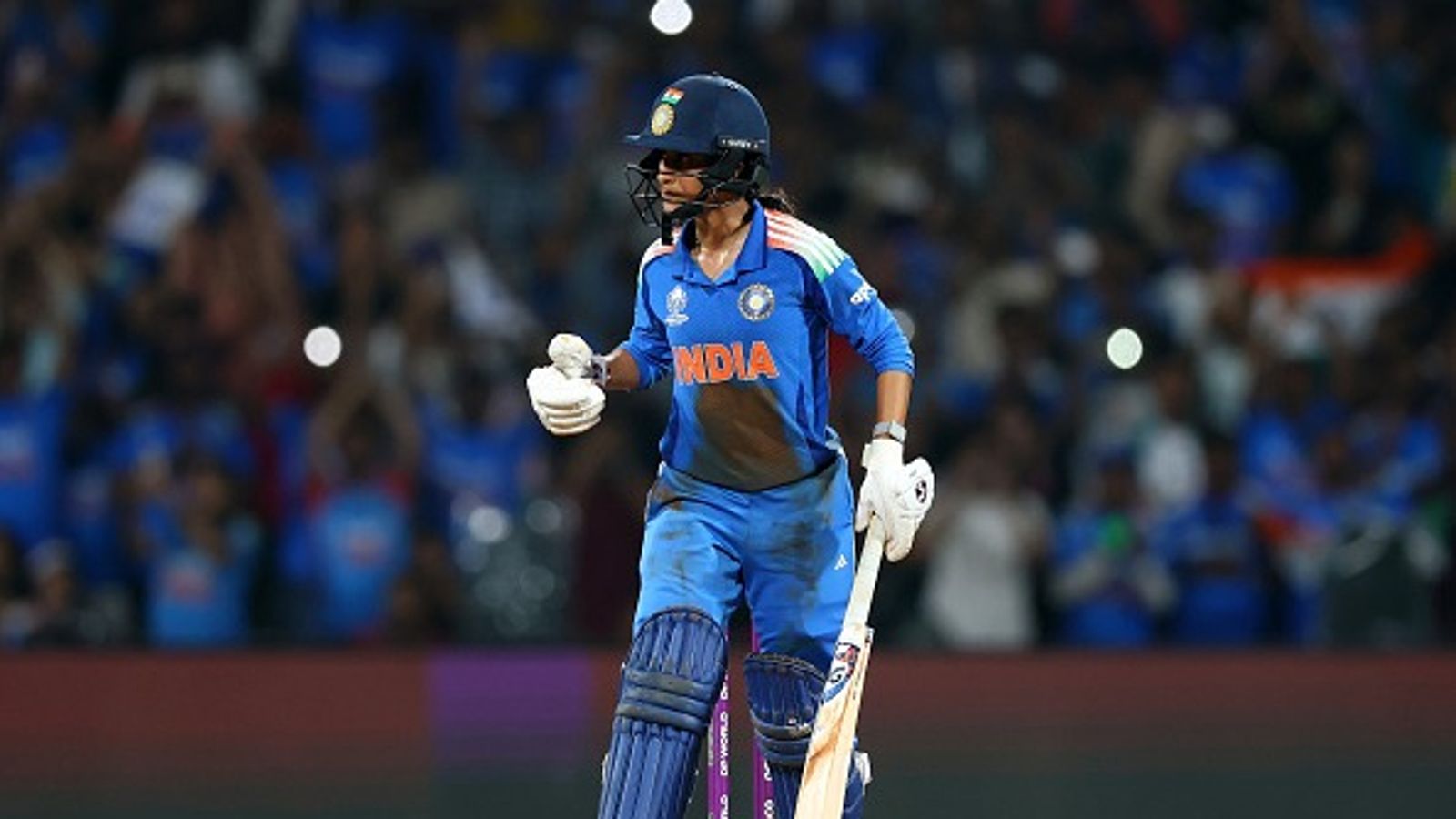 Women's WC : भारत ने ऑस्ट्रेलिया का विजयी रथ रोका, गुरूर तोड़ा, फाइनल में बनाई जगह, जेमिमा के शतक से हासिल की वर्ल्ड रिकॉर्ड जीत Women's WC : भारत ने ऑस्ट्रेलिया का विजयी रथ रोका, गुरूर तोड़ा, फाइनल में बनाई जगह, जेमिमा के शतक से हासिल की वर्ल्ड रिकॉर्ड जीत