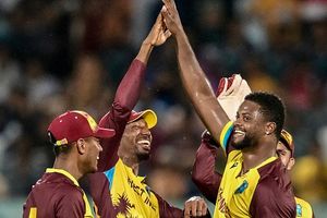 रोमरियो शेफर्ड की हैट्रिक से बांग्लादेश का सूपड़ा साफ, वेस्ट इंडीज ने तीसरे टी20 में 5 विकेट से दर्ज की जीत  SportsTak Hindi