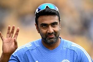 बुमराह के साथ इस पेसर को नहीं खिलाने पर भड़के आर अश्विन, बोले- वही बाहर क्यों रह जाता है SportsTak Hindi