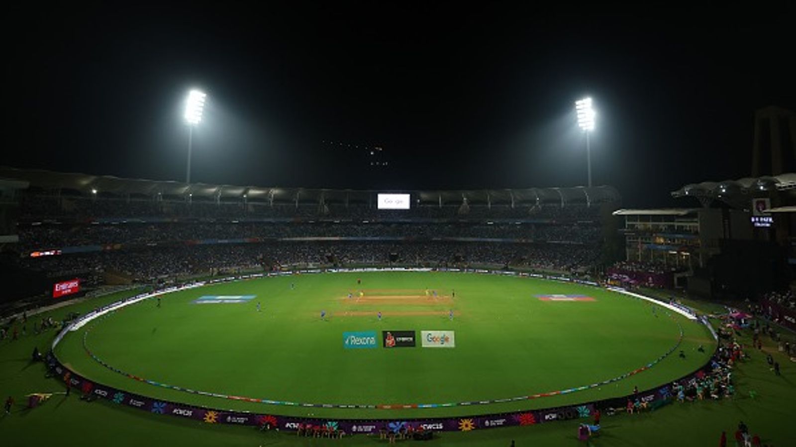 Women's WC : IND vs SA फाइनल पर बारिश का खतरा, अगर धुला मैच तो क्या रिजर्व डे का है प्लान? यहां जानें सब कुछ Women's WC : IND vs SA फाइनल पर बारिश का खतरा, अगर धुला मैच तो क्या रिजर्व डे का है प्लान? यहां जानें सब कुछ