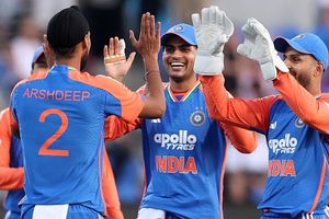 अर्शदीप सिंह ने पहले दो T20I मैचों से बाहर रहने पर तोड़ी चुप्पी, जीत के बाद कहा - जब भी मौका... SportsTak Hindi