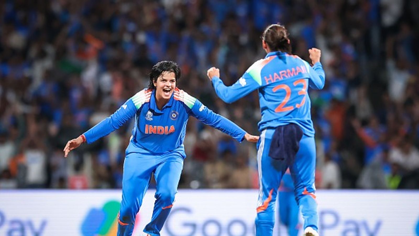 शेफाली वर्मा ने कैसे बनाया टीम इंडिया को वर्ल्ड चैंपियन ? हरमनप्रीत कौर ने कहा - मेरे दिल में आवाज आई कि... शेफाली वर्मा ने कैसे बनाया टीम इंडिया को वर्ल्ड चैंपियन ? हरमनप्रीत कौर ने कहा - मेरे दिल में आवाज आई कि...