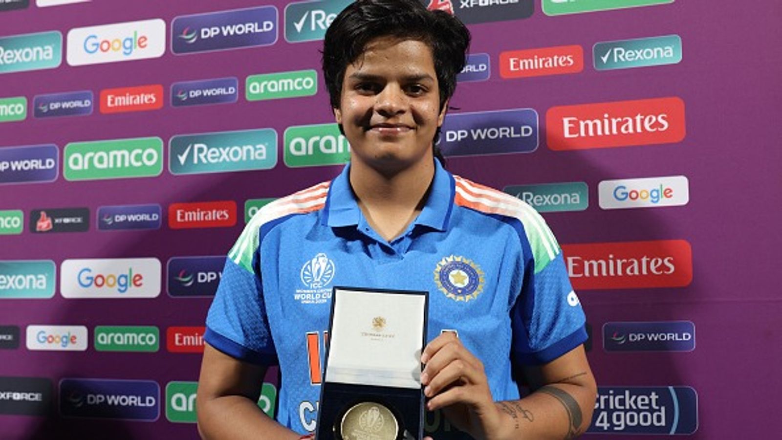 प्रतिका रावल के चोटिल होने के बाद शेफाली वर्मा को ही क्यों किया गया टीम में शामिल? कोच ने खिताबी जीत के बाद किया खुलासा प्रतिका रावल के चोटिल होने के बाद शेफाली वर्मा को ही क्यों किया गया टीम में शामिल? कोच ने खिताबी जीत के बाद किया खुलासा