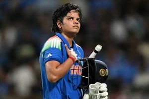 खुलासा! शेफाली वर्मा को महिला वर्ल्ड कप 2025 के लिए लेना चाहती थी हरमनप्रीत-मांधना, इस वजह से नहीं हुआ सेलेक्शन SportsTak Hindi