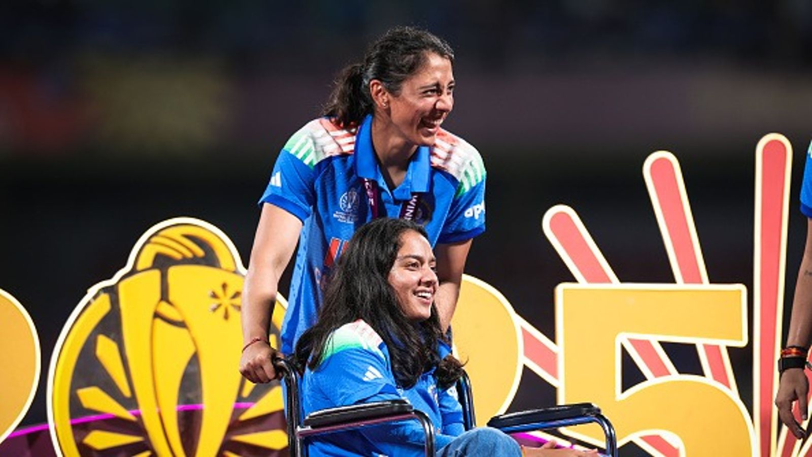 मैदान पर छलका दर्द, हरमनप्रीत कौर बोलीं- प्रतिका को चोट लगते ही टीम का हर सदस्य... मैदान पर छलका दर्द, हरमनप्रीत कौर बोलीं- प्रतिका को चोट लगते ही टीम का हर सदस्य...