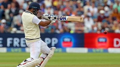 Ranji Trophy 2025-26: कमबैक से करारा जवाब, 3 साल से टीम इंडिया से बाहर रहने वाले बैटर ने जड़ा तूफानी शतक, शमी रह गए खाली हाथ SportsTak Hindi