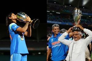 सिर पर वीमेंस वर्ल्ड कप ट्रॉफी रख मैदान में घूमे राधा यादव के पिता, जश्न के अंदाज ने जीता पूरी दुनिया का दिल SportsTak Hindi