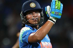 ऋचा घोष ने टूटी अंगुली के साथ भारत को बनाया वर्ल्ड चैंपियन! कोच का खुलासा SportsTak Hindi