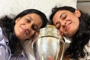 महिला क्रिकेटर्स बनीं करोड़पति, वर्ल्ड कप जीतने वाली इन 3 खिलाड़ियों को महाराष्ट्र सरकार देगी 2.25 करोड़ रुपये, जानें नाम SportsTak Hindi